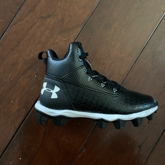 Under armour hightop cleats - Picture 5 of 7